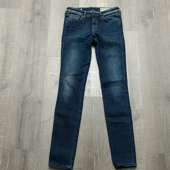 Diesel Doris Super-Slim Skinny Regular Waist Jeans - Picture 2 of 6